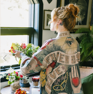 Market of Stars ..... Friendship Love & Truth cropped kimono