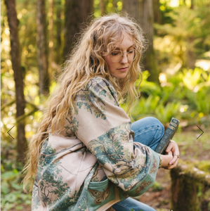 Market of Stars ..... Earth & Sky cropped kimono