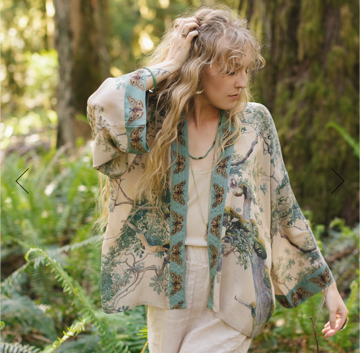 Market of Stars ..... Earth & Sky cropped kimono