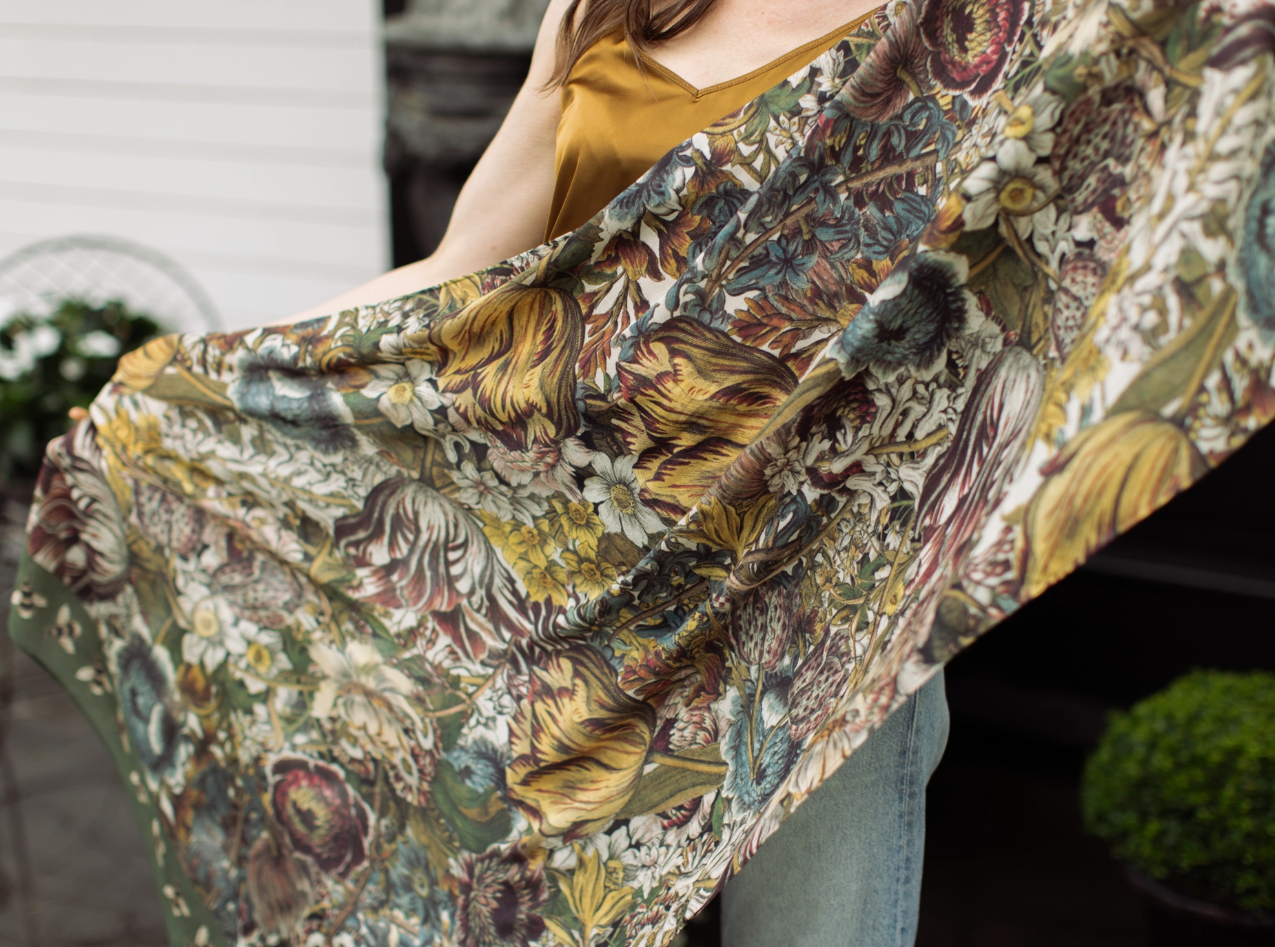 Market of Stars ..... Love Grows Wild Floral Bamboo Scarf with Bees