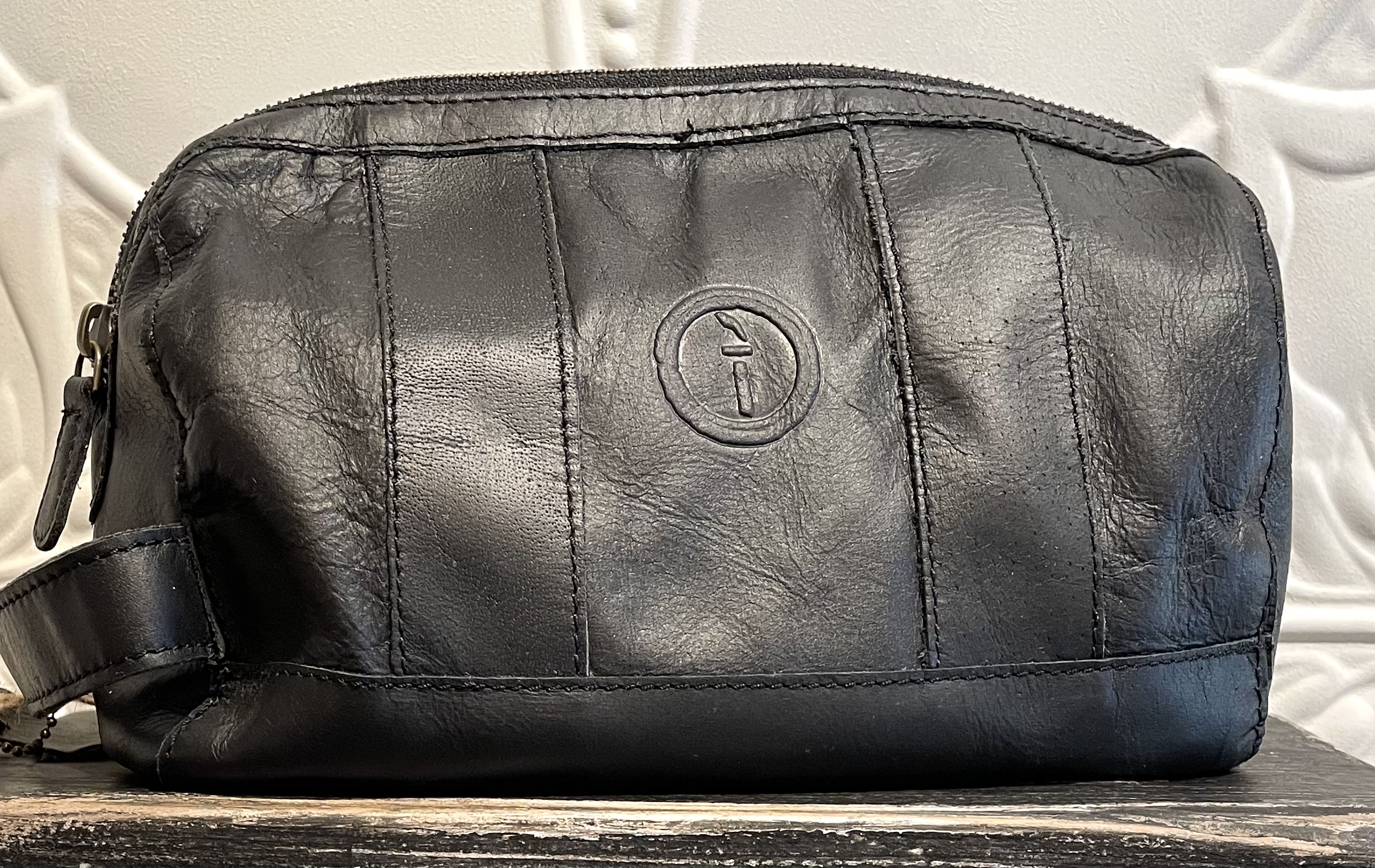 leather toiletries bag